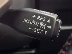 �ڥ졼�������롼������ȥ�����۹�®ƻϩ�Ǥ�Ĺ��Υ���Ԥ��ڤˡ�����ư��®�٤��ݤĥ��롼������ȥ����뤬�����ͷڸ������ƥ��Ϣ�Ȥ��������μ�ξ���Τ��Ƽִ֤��ݤĤ褦��®��Ĵ�ᤷ�Ƥ���ޤ����� 7