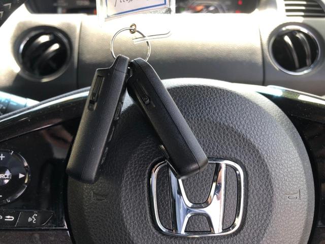 G・Lターボホンダセンシング 禁煙 1オーナー レーダーブレーキ レーダークルコン 両側自動ドア ドラレコ 純正11型ナビ DVD バックカメラ SD USB ETC オートライト ハーフレザーシート スマートキー セキュリティー(30枚目)