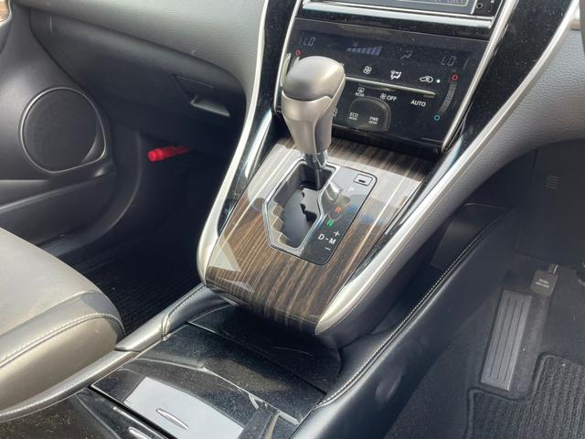 エレガンス 禁煙 衝突被害軽減S 純正SDナビ ワンセグ CD Bluetooth バックカメラ ハーフレザーシート パワーシート オートライト コーナーセンサー ETC レーダークルコン 純正17AW TRC(30枚目)
