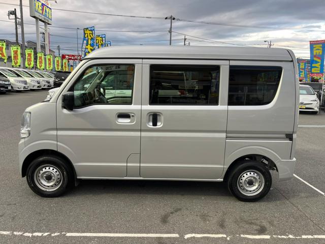 PA 当店リースアップ 禁煙 パートタイム4WD ハイルーフ オーバーヘッドコンソール 2021年式タイヤ 横滑り防止 純正オーディオ ラジオ フルフラット オートライト 保証書 記録簿 取扱説明書(31枚目)
