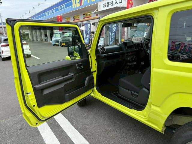 広いキッズスペースには「人気ＴＶゲーム」「ぬりえコーナー」も完備。お子様連れでもゆっくりご覧いただけます。女性用トイレには「おむつ台」が備え付けてありますのでご自由にご使用下さい。