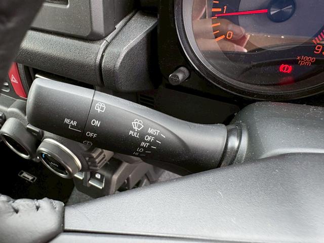 インターネット販売にも非常に力を入れております！！遠方の方でもお安くご納車費用を抑えさせて頂きます♪また店頭でご納車させて頂く事が出来れば県外登録費用は不要です♪詳細はお気軽にお問い合わせ下さい☆