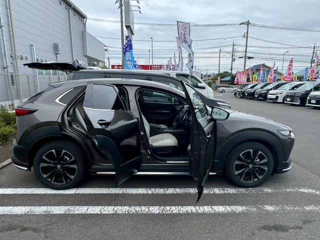 ＣＸ－３０ ２０Ｓ　Ｌパッケージ衝突軽減【走行９，３７３ｋｍ】　【禁煙車◆ヒーター付白本革電動シート】【全方位カメラ◆Ｂｌｕｅｔｏｏｔｈオーディオ対応ＳＤナビ／ＥＴＣ◆純正ドラレコ前後２カメラ】ＢＳＭ◆ＡＣＣ◆Ｐシフト◆ＨＵＤ◆ＡＴハイビーム／オートライトＬＥＤ（20枚目）