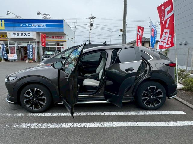 ＣＸ－３０ ２０Ｓ　Ｌパッケージ衝突軽減【走行９，３７３ｋｍ】　【禁煙車◆ヒーター付白本革電動シート】【全方位カメラ◆Ｂｌｕｅｔｏｏｔｈオーディオ対応ＳＤナビ／ＥＴＣ◆純正ドラレコ前後２カメラ】ＢＳＭ◆ＡＣＣ◆Ｐシフト◆ＨＵＤ◆ＡＴハイビーム／オートライトＬＥＤ（24枚目）