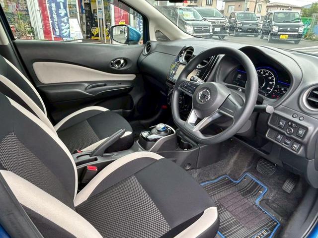 ノート ｅ－パワー　Ｘ衝突軽減【走行３６，２４５ｋｍ◆禁煙車】　【モニター連動全方位カメラ◆Ｂｌｕｅｔｏｏｔｈオーディオ対応ＳＤナビ／ＥＴＣ】インテリジェントルームミラー◆オートＡＣ◆オートライト◆パーキングソナー◆アイドリングストップ◆スマート＆Ｐスタート（16枚目）