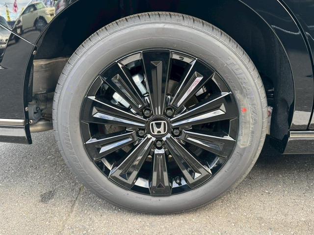 ステップワゴン eHEVスパーダプレミアムラインブラックエディション 【登録済未使用車◆走行5km】【11.4型Bluetoothオーディオ対応SDナビ◆15.6型フリップダウン◆全方位カメラ】両側自動ドア◆電動リヤゲート【BSM◆ACC◆ATハイビーム】専用アルミ(8枚目)