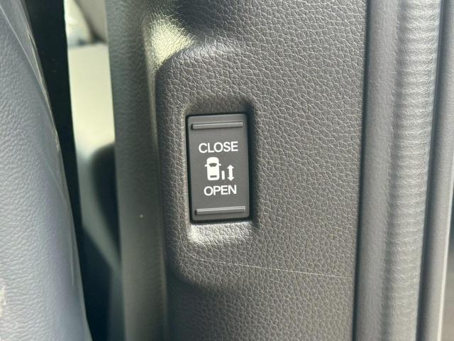 ステップワゴン eHEVスパーダプレミアムラインブラックエディション 【登録済未使用車◆走行5km】【11.4型Bluetoothオーディオ対応SDナビ◆15.6型フリップダウン◆全方位カメラ】両側自動ドア◆電動リヤゲート【BSM◆ACC◆ATハイビーム】専用アルミ(40枚目)