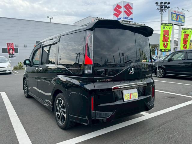 ステップワゴンスパーダ スパーダ・クールスピリット　ホンダセンシング衝突軽減　７人乗　２０２３年製ヨコハマ夏タイヤ　禁煙車　８型カロッツェリアＳＤナビ　フリップダウン　Ｂカメラ　ＥＴＣ　コムテック製ドラレコ２カメラ　両側自動ドア　ヒーター付ハーフレザー　ＡＣＣ　レーンアシスト（12枚目）