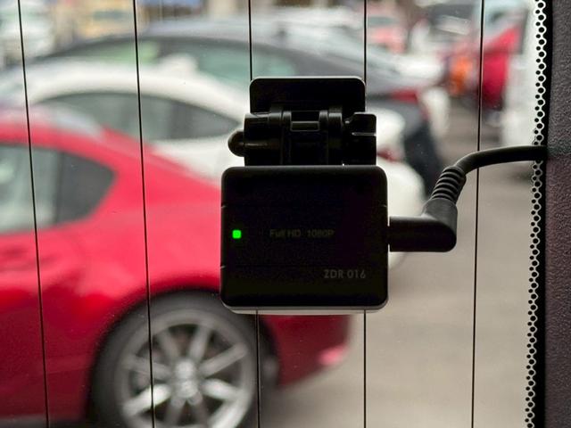 ステップワゴンスパーダ スパーダ・クールスピリット　ホンダセンシング衝突軽減　７人乗　２０２３年製ヨコハマ夏タイヤ　禁煙車　８型カロッツェリアＳＤナビ　フリップダウン　Ｂカメラ　ＥＴＣ　コムテック製ドラレコ２カメラ　両側自動ドア　ヒーター付ハーフレザー　ＡＣＣ　レーンアシスト（43枚目）