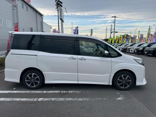 ノア Ｓｉ　ダブルバイビーＩＩ（10枚目）