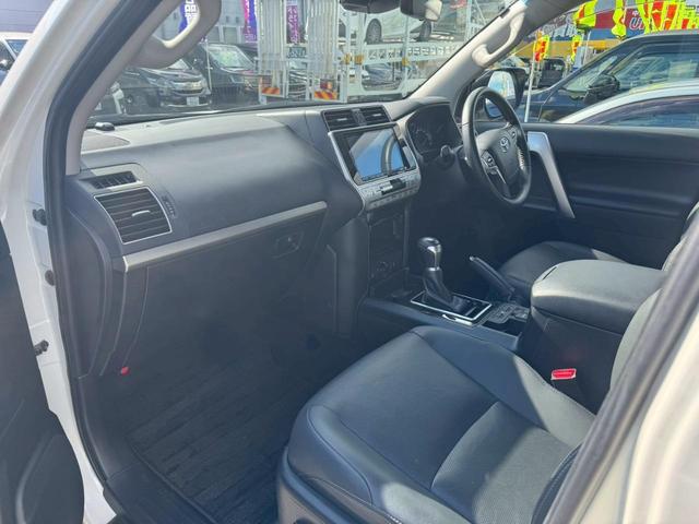 当社一押しオプション♪３年点検整備パック大好評♪ＯＩＬ無制限交換・ローテーション・こすっても安心保証・エレメント・ワイパー等々、お客様の８割が加入する絶賛の商品。是非、お気軽にスタッフまで♪単品売り可