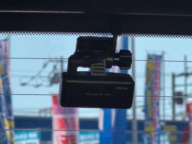 ◆コムテック製ドライブレコーダー【ＺＤＲ−０２６】前後２カメラ：前後３７０万画素、前後ＳＴＡＲＶＩＳ搭載で後方も明るく撮影。後方接近する車両を検知し音声またはアラームでお知らせ。