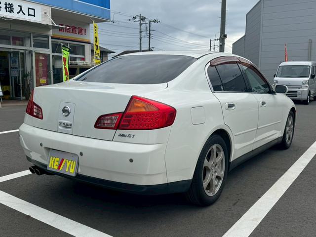 スカイライン ２５０ＧＴ　Ｓコレクション【走行８０，２６２ｋｍ】　【タイミングチェーン◆禁煙車◆２０２０年ＢＳ夏タイヤ】【メーカー純正ナビ／ＥＴＣ】ハーフレザー電動シート◆オートライトＨＩＤ＆フォグ◆パーキングソナー◆ＭＴモード◆スペアキー◆保証書＆取扱説明書（14枚目）