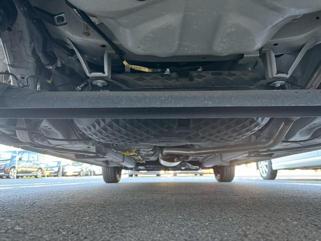 ムーヴキャンバス Ｘメイクアップリミテッド　ＳＡＩＩＩ衝突軽減【禁煙車】　【２０２４年製ヨコハマ夏タイヤ】【全方位カメラ◆Ｂｌｕｅｔｏｏｔｈオーディオ対応ＳＤナビ／ＥＴＣ◆ドラレコ／ＵＳＢ】両側自動ドア◆Ｉストップ◆ＡＴハイビーム◆オートライト＆フォグ◆スマート＆Ｐスタート（37枚目）