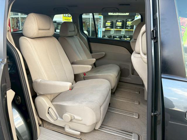 MPV 23Tターボ 走行102,545km タイミングチェーン 禁煙車1オーナー 後期型 2024年製BS夏タイヤ メーカーHDDナビ フリップダウンM 3点カメラ ETC 両側自動ドア オットマン オートライトHID スペアキー 保証書&取扱説明書(18枚目)