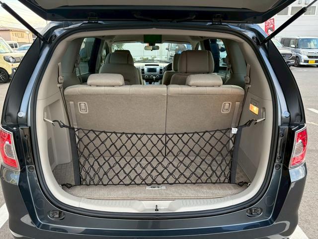 MPV 23Tターボ 走行102,545km タイミングチェーン 禁煙車1オーナー 後期型 2024年製BS夏タイヤ メーカーHDDナビ フリップダウンM 3点カメラ ETC 両側自動ドア オットマン オートライトHID スペアキー 保証書&取扱説明書(24枚目)