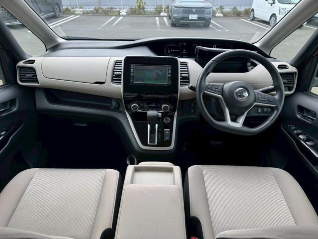 セレナ ハイウェイスターＧ　プロパイロットエディション衝突軽減　走行５０，９３０ｋｍ　禁煙車　２０２２年製グッドイヤー夏タイヤ　Ｂｌｕｅｔｏｏｔｈオーディオ対応ＳＤナビ　Ｂカメラ　ＥＴＣ　ＫＥＩＹＯ製ドラレコ２カメラ　両側自動ドア　パーキングソナー　スペアキー（15枚目）