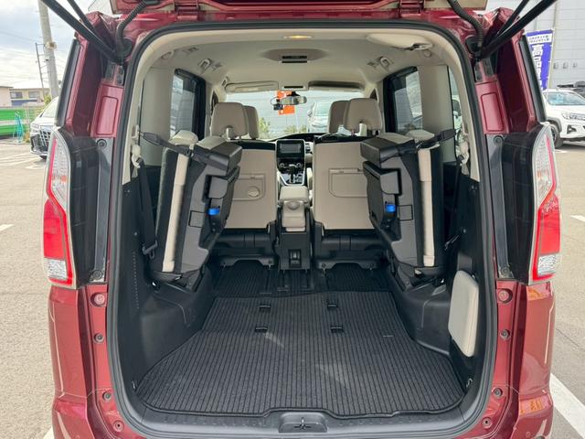 セレナ ハイウェイスターＧ　プロパイロットエディション衝突軽減　走行５０，９３０ｋｍ　禁煙車　２０２２年製グッドイヤー夏タイヤ　Ｂｌｕｅｔｏｏｔｈオーディオ対応ＳＤナビ　Ｂカメラ　ＥＴＣ　ＫＥＩＹＯ製ドラレコ２カメラ　両側自動ドア　パーキングソナー　スペアキー（29枚目）