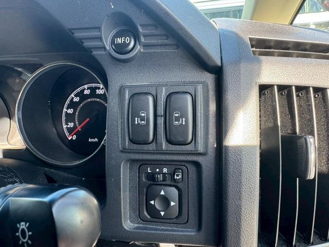 デリカD:5 D パワーパッケージ【軽油ターボ◆走行33,979km】 【8人乗◆禁煙車1オーナー】【アルパアイン製Bluetoothオーディオ対応SDナビ/Bカメラ/ETC】両側自動ドア◆クルコン/横滑防止装置◆パドルシフト/オートAC◆オ-トライトHID&フォグ(6枚目)