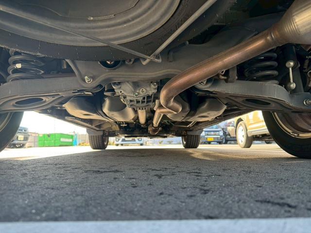 デリカD:5 D パワーパッケージ【軽油ターボ◆走行33,979km】 【8人乗◆禁煙車1オーナー】【アルパアイン製Bluetoothオーディオ対応SDナビ/Bカメラ/ETC】両側自動ドア◆クルコン/横滑防止装置◆パドルシフト/オートAC◆オ-トライトHID&フォグ(8枚目)