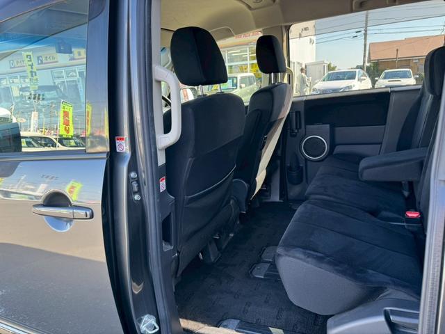 デリカD:5 D パワーパッケージ【軽油ターボ◆走行33,979km】 【8人乗◆禁煙車1オーナー】【アルパアイン製Bluetoothオーディオ対応SDナビ/Bカメラ/ETC】両側自動ドア◆クルコン/横滑防止装置◆パドルシフト/オートAC◆オ-トライトHID&フォグ(25枚目)