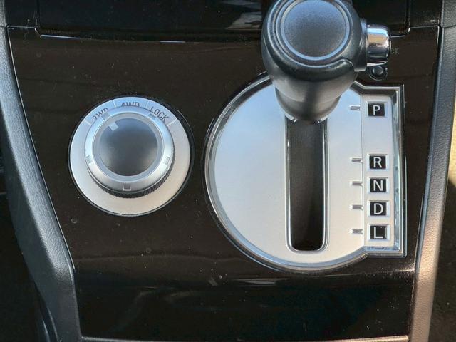 デリカD:5 D パワーパッケージ【軽油ターボ◆走行33,979km】 【8人乗◆禁煙車1オーナー】【アルパアイン製Bluetoothオーディオ対応SDナビ/Bカメラ/ETC】両側自動ドア◆クルコン/横滑防止装置◆パドルシフト/オートAC◆オ-トライトHID&フォグ(38枚目)