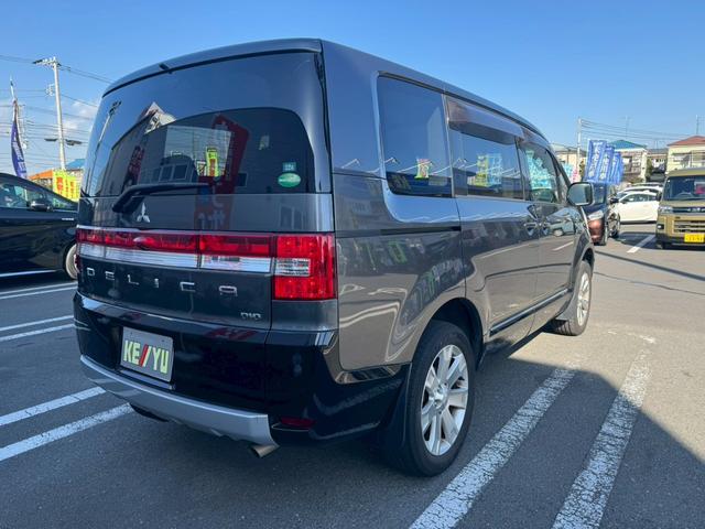 デリカD:5 D パワーパッケージ【軽油ターボ◆走行33,979km】 【8人乗◆禁煙車1オーナー】【アルパアイン製Bluetoothオーディオ対応SDナビ/Bカメラ/ETC】両側自動ドア◆クルコン/横滑防止装置◆パドルシフト/オートAC◆オ-トライトHID&フォグ(51枚目)