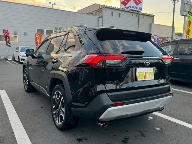 RAV4 アドベンチャー(11枚目)