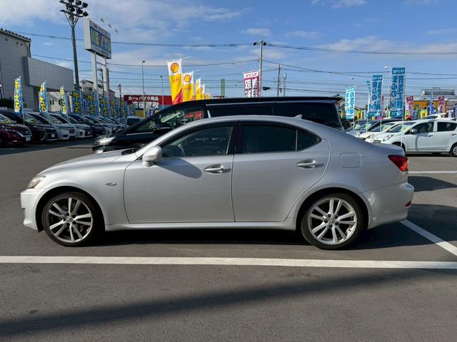 IS IS350 バージョンS 走行30,664km 6速AT 禁煙車 メーカーBluetooth接続HDDナビ バックカメラ ETC 自動防眩ミラー パドルシフト オートライトHID&フォグ パーキングソナー クルコン 電動シート スマート&Pスタート(11枚目)