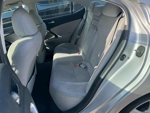 IS IS350 バージョンS 走行30,664km 6速AT 禁煙車 メーカーBluetooth接続HDDナビ バックカメラ ETC 自動防眩ミラー パドルシフト オートライトHID&フォグ パーキングソナー クルコン 電動シート スマート&Pスタート(23枚目)