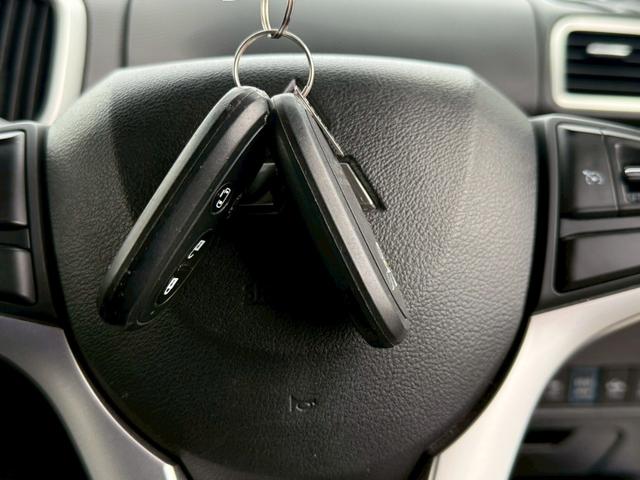 デリカＤ：２ ハイブリッドＳＺ　ナビパッケージ衝突軽減　禁煙車　走行３７，０７８ｋｍ　２０２４年製ブリヂストン夏タイヤ　全方位カメラ　メーカーＢｌｕｅｔｏｏｔｈオーディオ対応ＳＤナビ　両側自動ドア　シートヒーター　クルコン　スペアキー　保証書＆取扱説明書（7枚目）