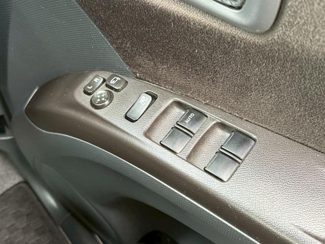 ソリオ Ｘ　走行５０，５８６ｋｍ　禁煙車　２０２３年製ダンロップ夏タイヤ　パナソニック製ストラーダＢｌｕｅｔｏｏｔｈオーディオ対応ＳＤナビ　Ｂカメラ　ＥＴＣ　ＫＥＩＹＯ製ドラレコ２カメラ　自動ドア　スペアキー　保証書＆取扱説明書（34枚目）