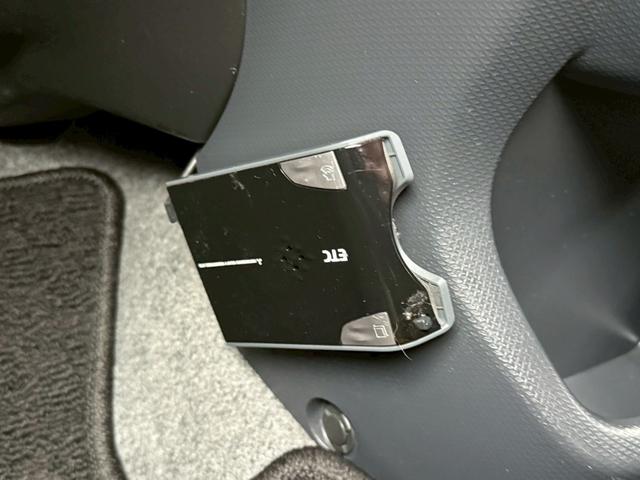 ソリオ Ｘ　走行５０，５８６ｋｍ　禁煙車　２０２３年製ダンロップ夏タイヤ　パナソニック製ストラーダＢｌｕｅｔｏｏｔｈオーディオ対応ＳＤナビ　Ｂカメラ　ＥＴＣ　ＫＥＩＹＯ製ドラレコ２カメラ　自動ドア　スペアキー　保証書＆取扱説明書（37枚目）