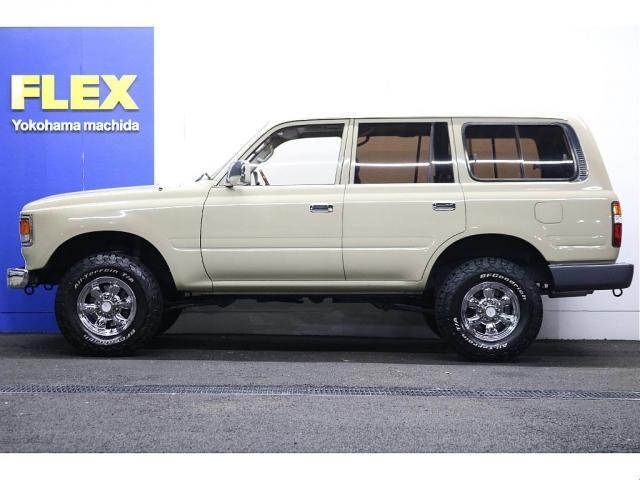 ランドクルーザー８０ ＶＸリミテッド　丸目換装　ベージュオールペイント　リフトアップ　ＸＥＬＦ１６インチホイール　ＢＦｇｏｏｄｒｉｃｈ　ナルディウッドステアリング　Ｂｌｕｅｔｏｏｔｈ対応ナビ　バックカメラ　ＥＴＣ車載器　ドライブレコーダー（10枚目）