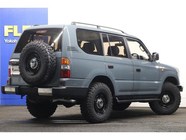 ランドクルーザープラド TZ Renocaアメリカンクラシック アンヴィルグレー 新品丸目フェイス 新品DEANカルフォルニア 新品TOYOオープンカントリ― 新品ディスプレオオーディオ 新品シートカバー ウッド調インパネ(8枚目)