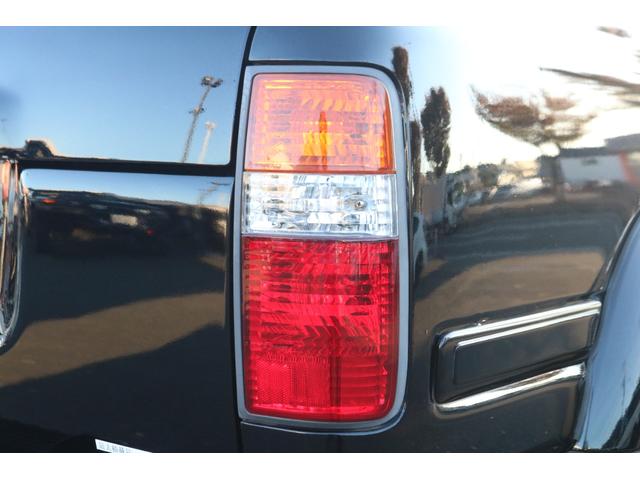 ランドクルーザー８０ ＶＸ　後期最終型　茶内装　下回り防錆施工　輸出仕様角目四灯　リフトアップ　新品ジムラインＡＷ　新品オープンカントリーＭＴタイヤ　三色テールレンズ　　新品クラシックシートカバー　ナルディウッドステアリング（32枚目）