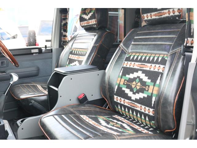 ランドクルーザー70 4.0 4WD GRJ76 70th記念パーツ ARBフロントバンパー ARBルーフラック 群馬トヨタ限定アルミシフト BFグッドリッチトレイルテレーン ブラッドレーVアルミ オーバーヘッドコンソール(31枚目)