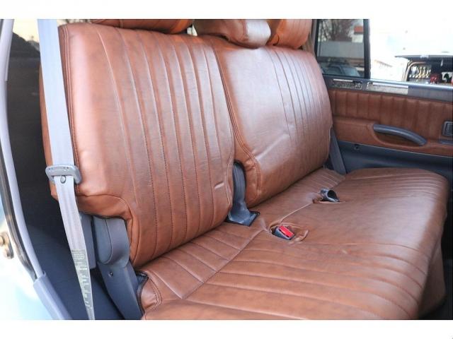 ランドクルーザープラド ＴＸリミテッド　Ａｍｅｒｉｃａｎ　Ｃｌａｓｓｉｃ　角目換装　Ｂｌｕｅｔｏｏｔｈ対応ナビ　バックカメラ　ＥＴＣ車載器　新品内張張替え　新品ＮＡＲＤＩウッドステア　新品フロアマット　ガルシアシスコＡＷ　ジオランダーＡＴ（9枚目）