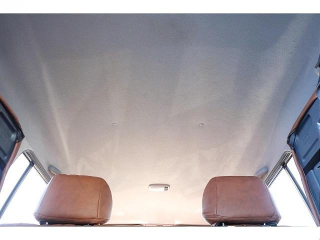 ランドクルーザープラド ＴＸ　Ａｍｅｒｉｃａｎ　Ｃｌａｓｓｉｃ　丸目換装　新品フローティングナビ　新品ナルディウッドステア　Ｂｌｕｅｔｏｏｔｈ・ＨＤＭＩ対応ナビ　新品バックカメラ　新品ＥＴＣ車載器　新品タイヤホイール（12枚目）