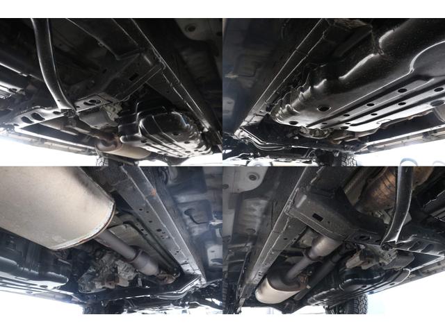 ハイラックスサーフ SSR-X Vセレクション 新規リフトアップ 新品インナーブラックヘッドライト 新品TOYOTAロゴグリル 新品デルタフォース オーバルAW 新品YOKOHAMジオランダーX-ATタイヤ 新品フォグ ダッシュボード張替え施工済み(23枚目)