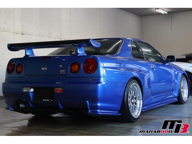 スカイライン ＧＴ－Ｒ　ＶスペックＩＩ　ＮＩＳＭＯサイドスカート／ＮＩＳＭＯリヤアンダー／ＭＩＮＥ’Ｓエアスクープ／ＢＢＳ　ＬＭ　１８インチ／ＴＥＩＮ車高調／ＴＲＵＳＴマフラー（3枚目）