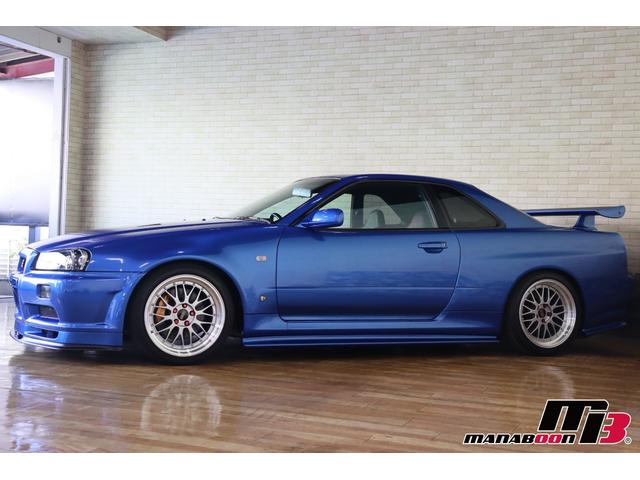 スカイライン ＧＴ－Ｒ　ＶスペックＩＩ　ＮＩＳＭＯサイドスカート／ＮＩＳＭＯリヤアンダー／ＭＩＮＥ’Ｓエアスクープ／ＢＢＳ　ＬＭ　１８インチ／ＴＥＩＮ車高調／ＴＲＵＳＴマフラー（9枚目）