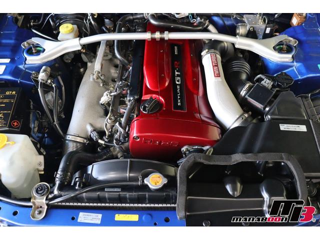 スカイライン ＧＴ－Ｒ　ＶスペックＩＩ　ＮＩＳＭＯサイドスカート／ＮＩＳＭＯリヤアンダー／ＭＩＮＥ’Ｓエアスクープ／ＢＢＳ　ＬＭ　１８インチ／ＴＥＩＮ車高調／ＴＲＵＳＴマフラー（21枚目）