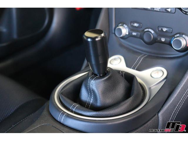 フェアレディＺ バージョンＳ　ワンオーナー／Ｒ１チタンマフラー／フジツボＹパイプ／ＨＫＳ車高調／ＲＥＣＡＲＯ　ＲＳ－Ｇフルバケットシート／アドバンＧＴ２０インチ（46枚目）