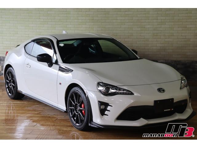 86 GRスポーツ GRフロントスポイラー/GRリアスポイラー/GRサイドステップ/ブレンボキャリパー/GR17インチアルミ/GRステアリング/専用コンビネーションメーター/純正ナビ/バックモニター/ETC2.0(14枚目)