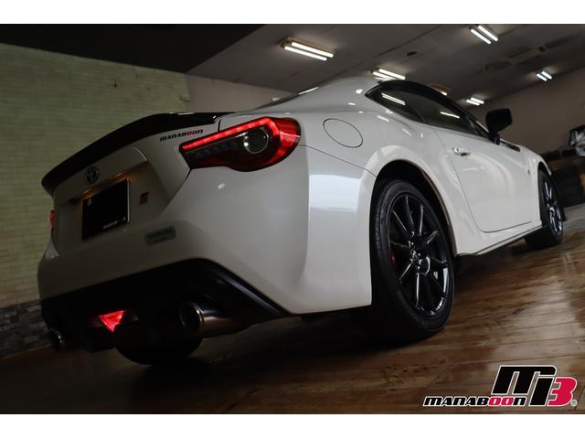 86 GRスポーツ GRフロントスポイラー/GRリアスポイラー/GRサイドステップ/ブレンボキャリパー/GR17インチアルミ/GRステアリング/専用コンビネーションメーター/純正ナビ/バックモニター/ETC2.0(18枚目)