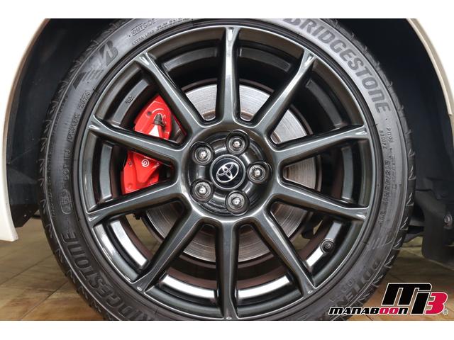 86 GRスポーツ GRフロントスポイラー/GRリアスポイラー/GRサイドステップ/ブレンボキャリパー/GR17インチアルミ/GRステアリング/専用コンビネーションメーター/純正ナビ/バックモニター/ETC2.0(36枚目)