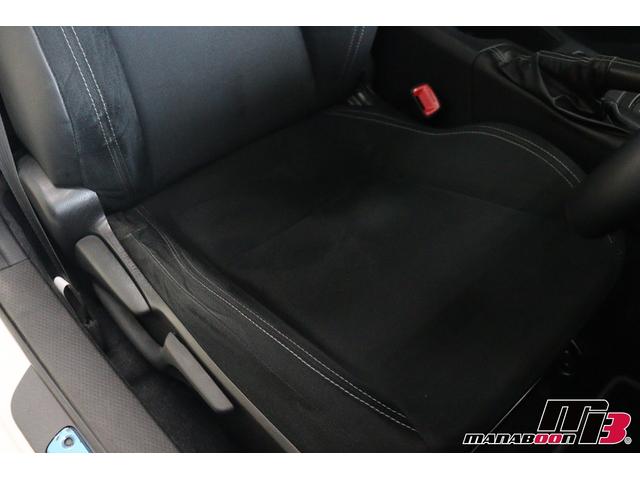 86 GRスポーツ GRフロントスポイラー/GRリアスポイラー/GRサイドステップ/ブレンボキャリパー/GR17インチアルミ/GRステアリング/専用コンビネーションメーター/純正ナビ/バックモニター/ETC2.0(41枚目)