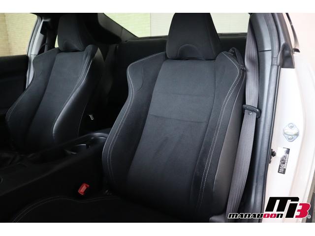 86 GRスポーツ GRフロントスポイラー/GRリアスポイラー/GRサイドステップ/ブレンボキャリパー/GR17インチアルミ/GRステアリング/専用コンビネーションメーター/純正ナビ/バックモニター/ETC2.0(44枚目)