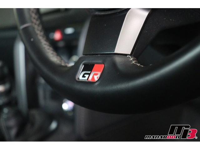 86 GRスポーツ GRフロントスポイラー/GRリアスポイラー/GRサイドステップ/ブレンボキャリパー/GR17インチアルミ/GRステアリング/専用コンビネーションメーター/純正ナビ/バックモニター/ETC2.0(52枚目)